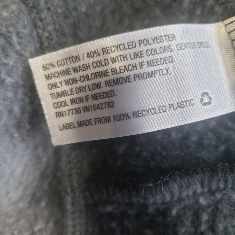 Universal Threads tie-dye hooded pullover - Picture 3 of 5
